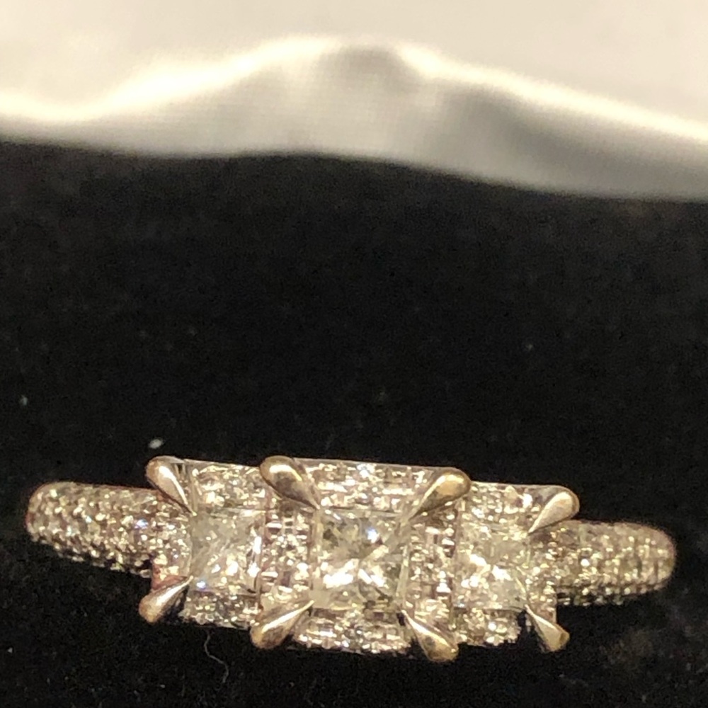 1 cttw Zales Diamonds & Gold Ring